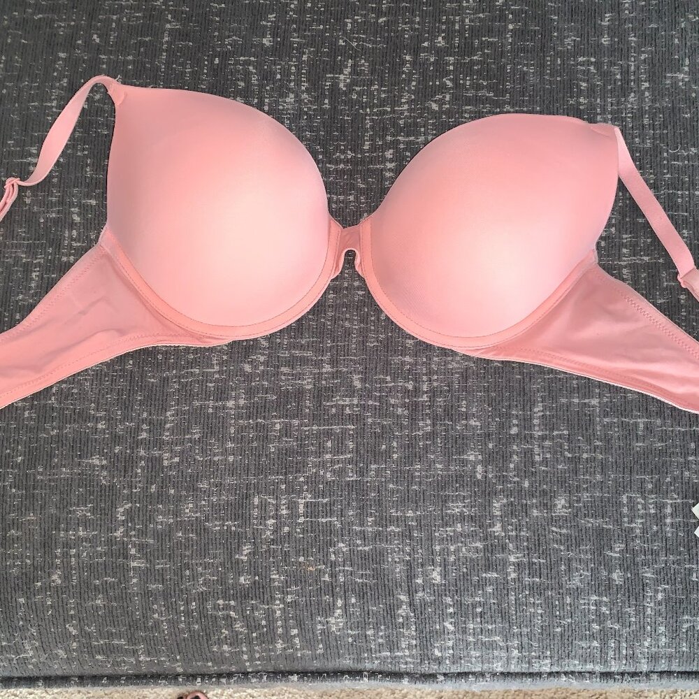 Victoria’s Secret PINK Light Pink Push-Up Bra Size 36C